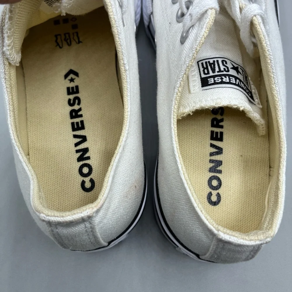 Converse Chuck Taylor All Star Lift Platform Women’s 7 White Sneakers 560251F